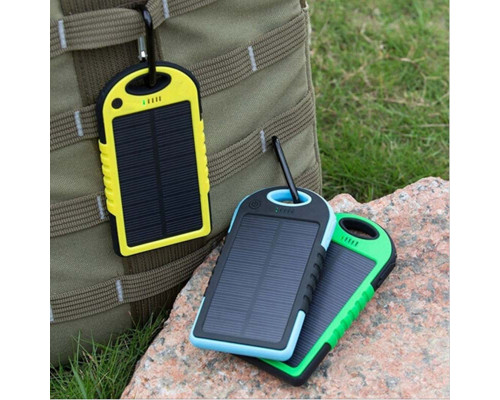 Power Bank Solar Charger SC30 30000 mAh на солнечной батарее, прорезиненный, влагозащита, LED фонарик Черный
