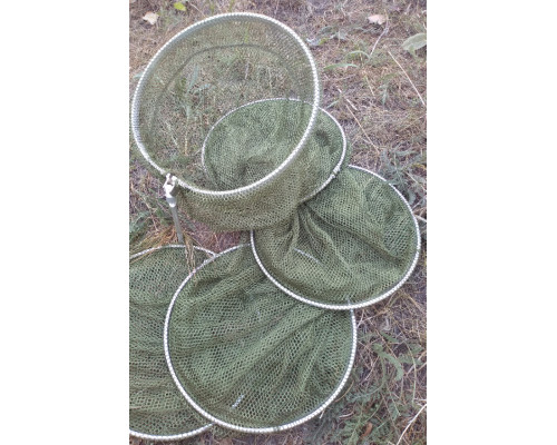 Садок из кордовой нити на колышке для рыбы 